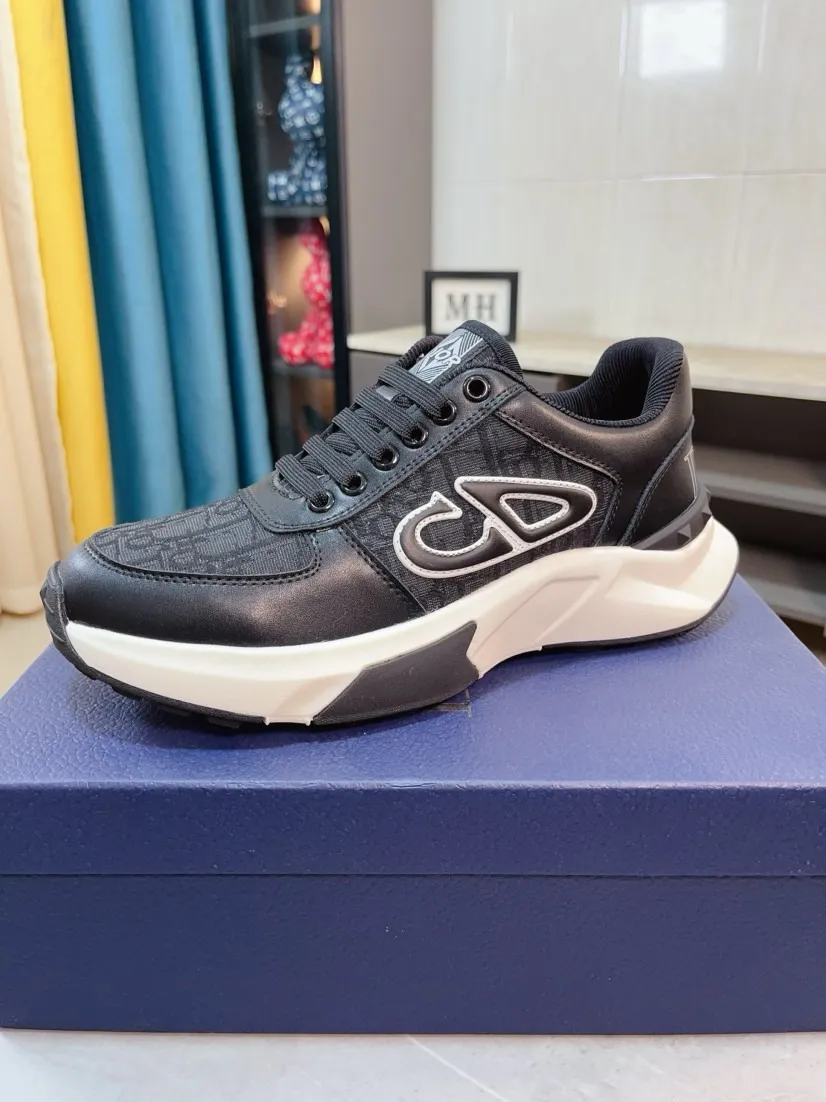 Men's men's shoes 💰438🌹🌹【Dior】Best-selling official website world premiere🔝High-end men's shoes brand official website latest series: The upper is made of imported cowhide with specially designed fabrics➕Mesh breathable lining. Make walking more convenient and comfortable! Compared with the official quality, Midea’s 1:1 replica. Create a fashionable personality to set off your uniqueness! A must-have for trendy men! Classic style. Men's sizes: 38-44.